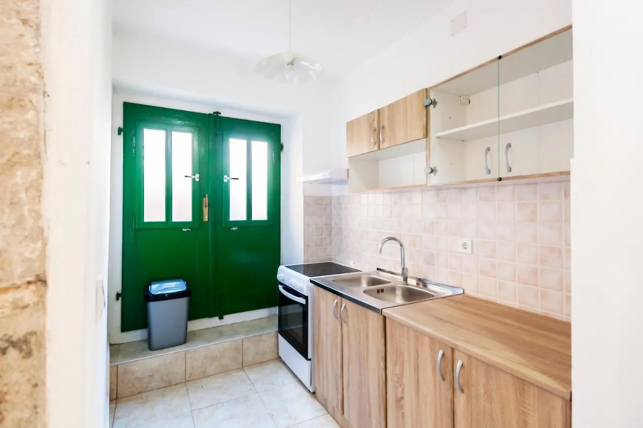 House Krizanic In Marcana, Istria, With 2 Apartments, Total 9 Guests Guest house
