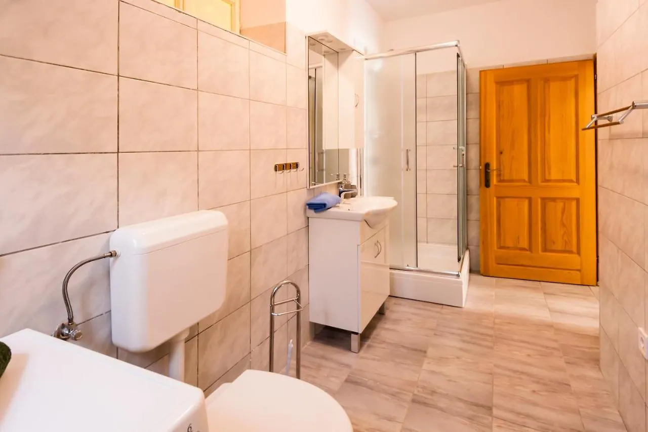 House Krizanic In Marcana, Istria, With 2 Apartments, Total 9 Guests 0*, Marcana Croatia